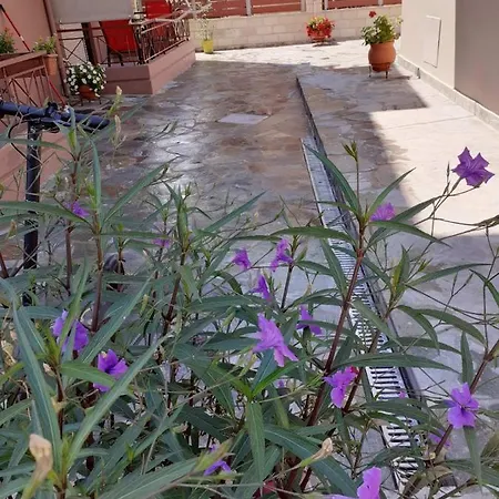 Apartament Nini's House 1 - 100m From Town Center Nydri (Lefkada)