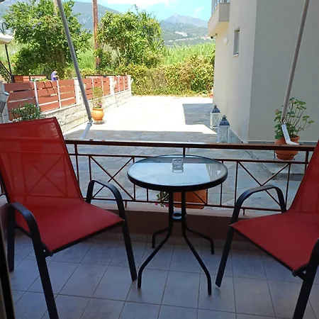 Nini's House 1 - 100m From Town Center Nydri (Lefkada)