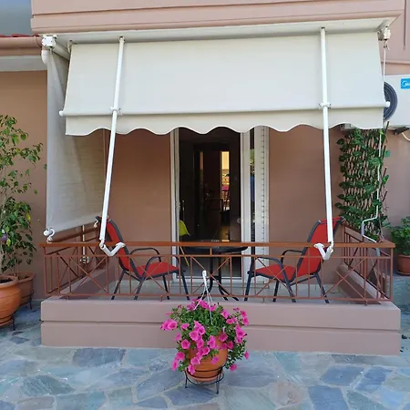 Nini's House 1 - 100m From Town Center * Nydri (Lefkada)