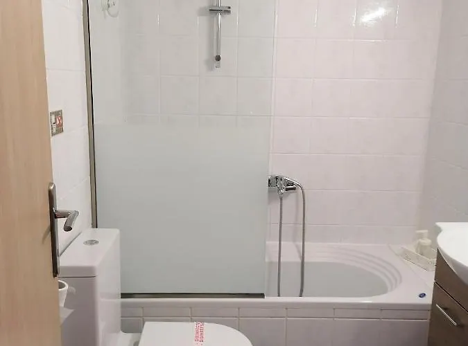 Apartament Nini's House 1 - 100m From Town Center *